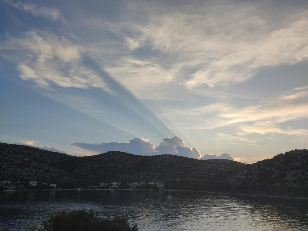 Apartman Portorus Lastovo ภายนอก รูปภาพ