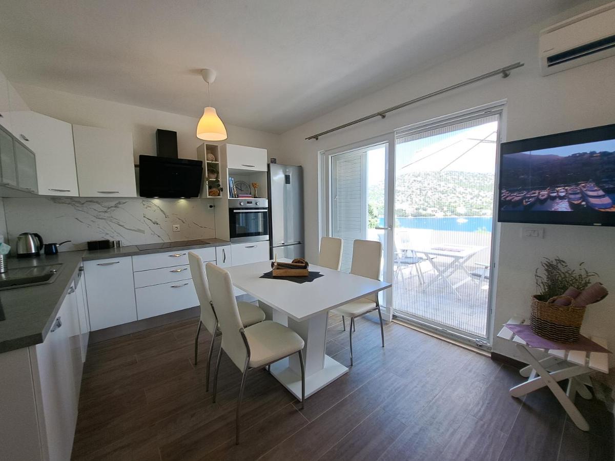 Apartman Portorus Lastovo ภายนอก รูปภาพ